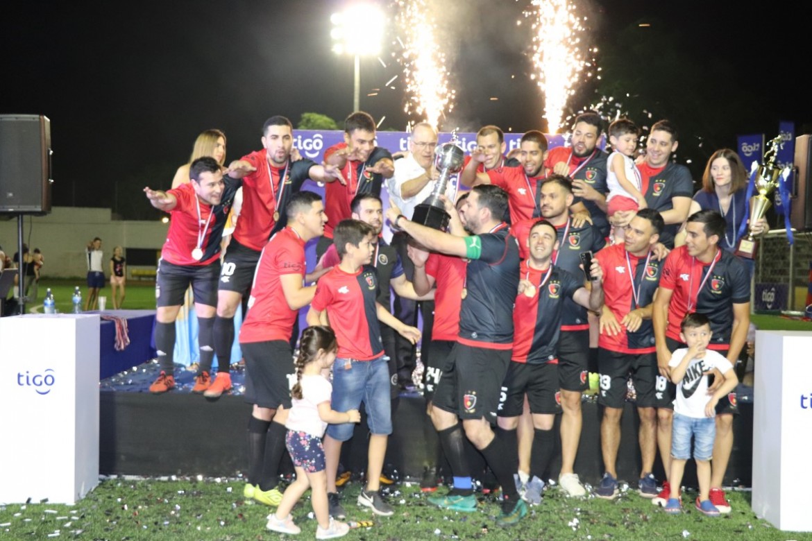 Tigo coronó a los campeones